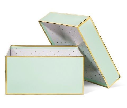 mint-gold-gift-box-sugar-paper