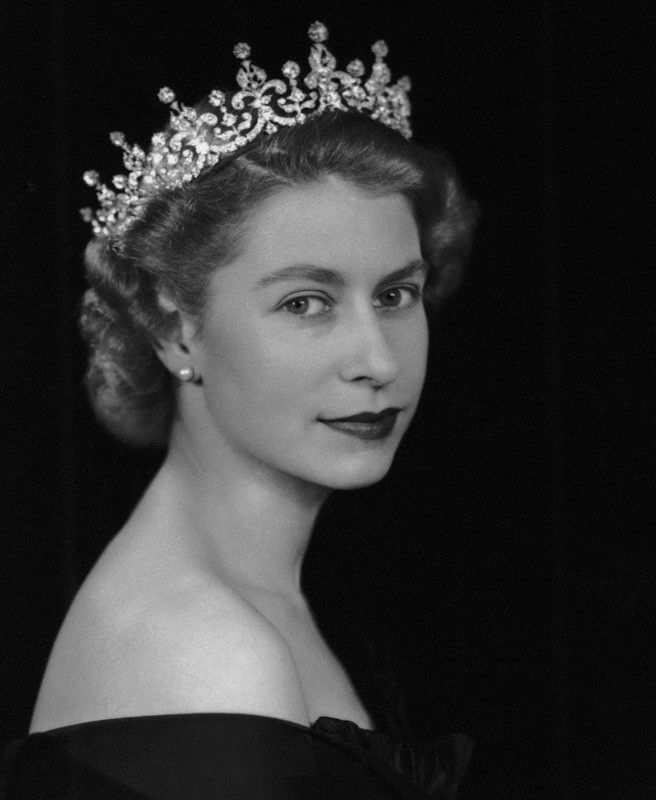 6 Fun Facts About…Queen Elizabeth II