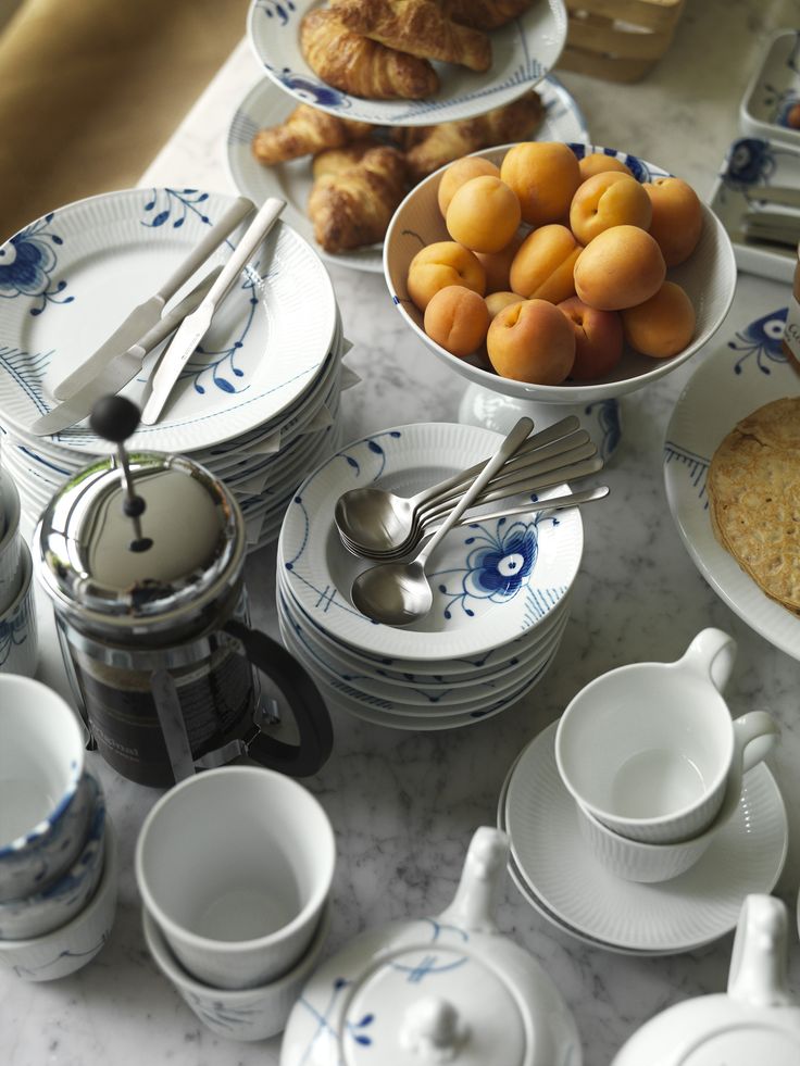 royal-copenhagen-denmark-danish-porcelain-china-dinnerware-design-entertaining