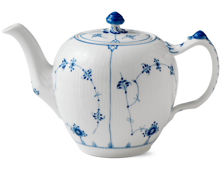 royal-copenhagen-teapot-porcelain-denmark-danish-entertaining-design