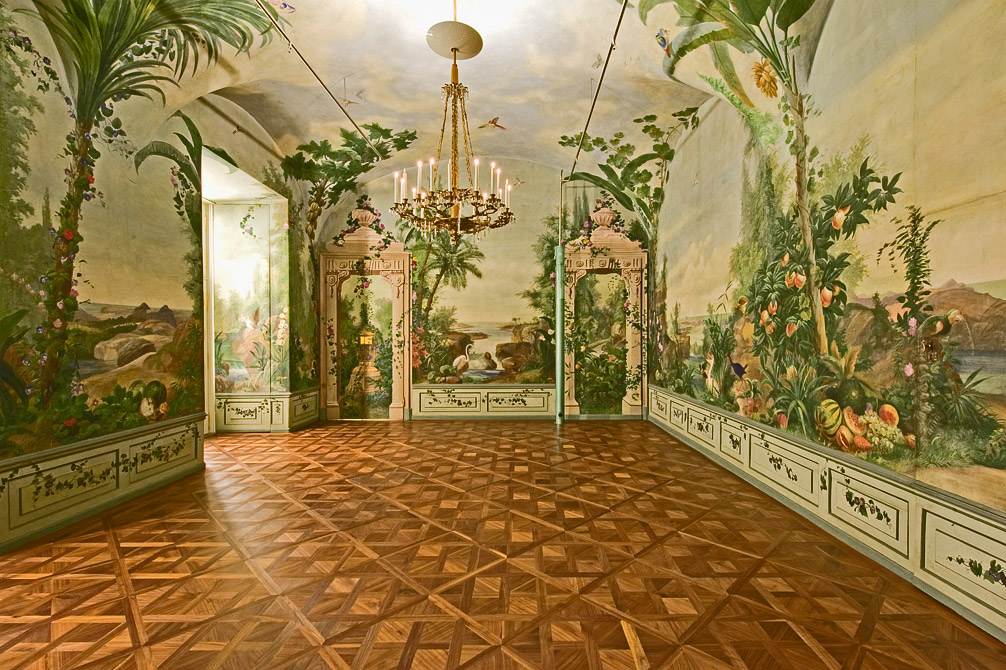 Schönbrunn-Palace-Vienna-Bergl-Rooms-Austria-Mural-Walls-11
