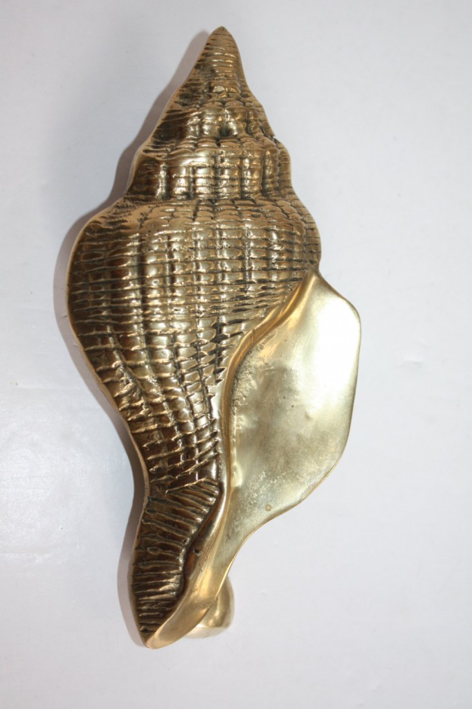 brass-seashell-door-knocker