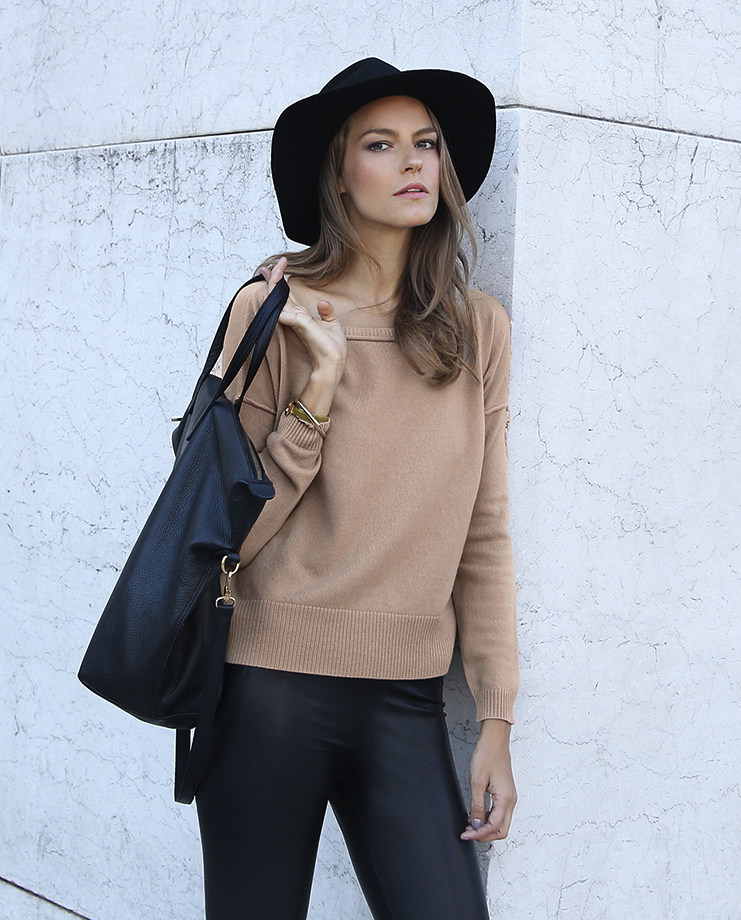 cuyana-wool-cashmere-boatneck-sweater-camel