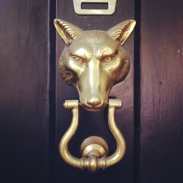 vintage-brass-fox-door-knocker-katie-armour-instagram-gold