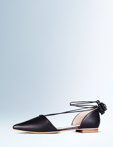 boden-usa-spring-2016-lace-up-flats-1