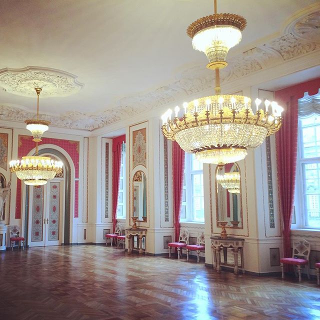 christianborg-palace-copenhagen-denmark-katie-armour-taylor-instagram