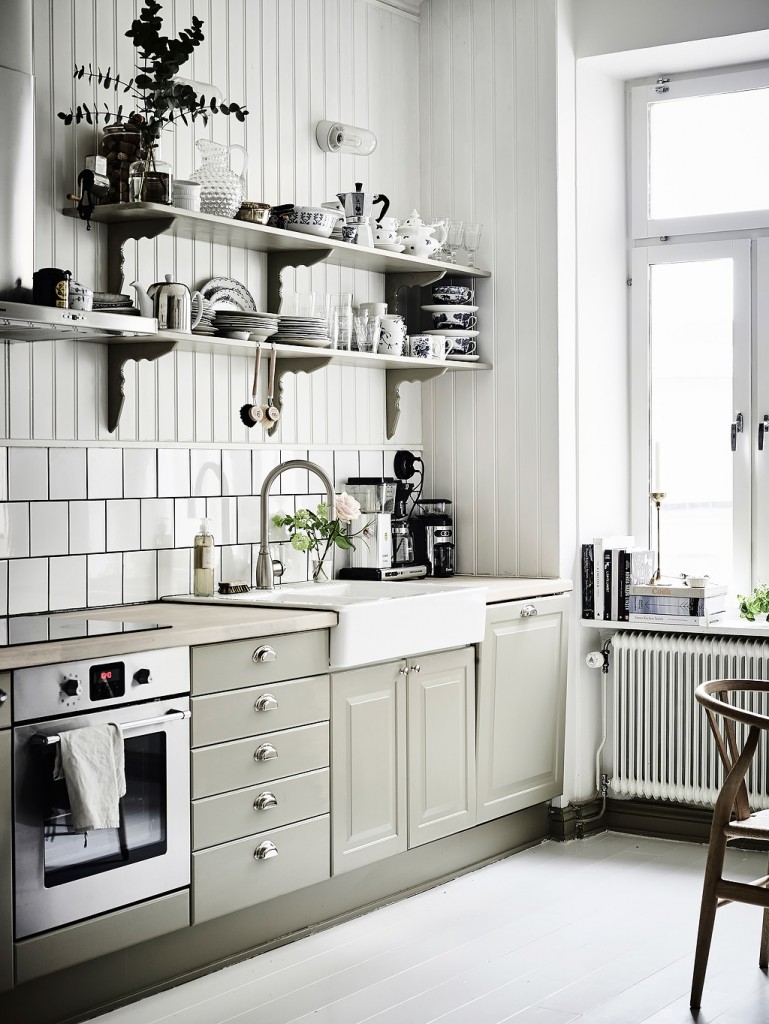 gothenberg-sweden-apartment-scandinavian-design-interiors-minimalist-2