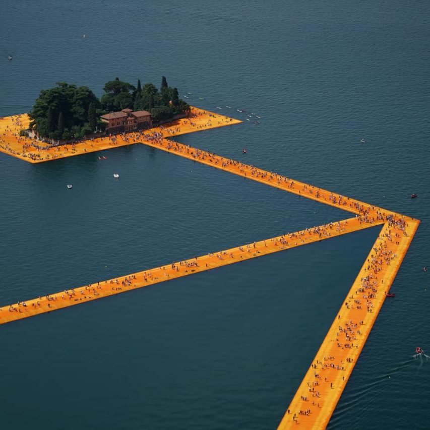 floating-piers-italy-christo-4