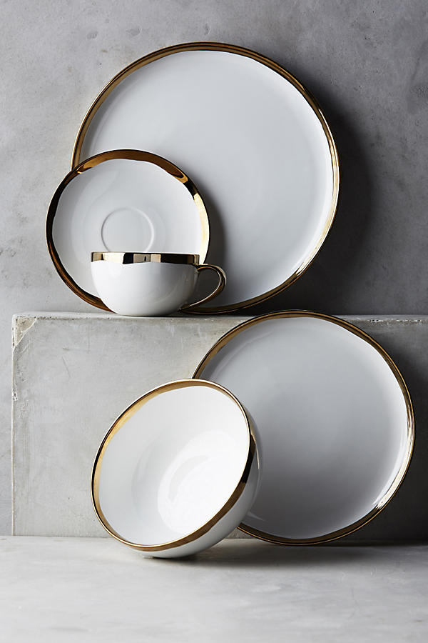 gold-rim-dinnerware