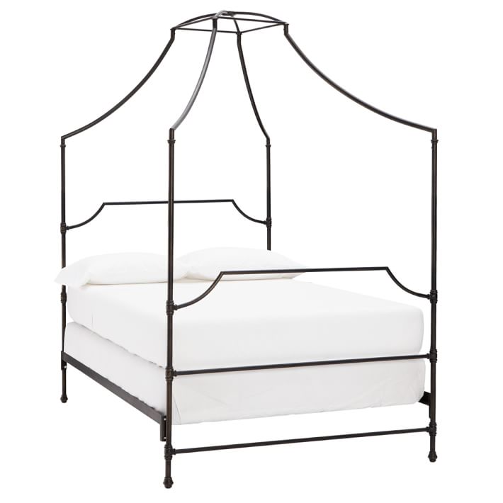 maison-canopy-bed