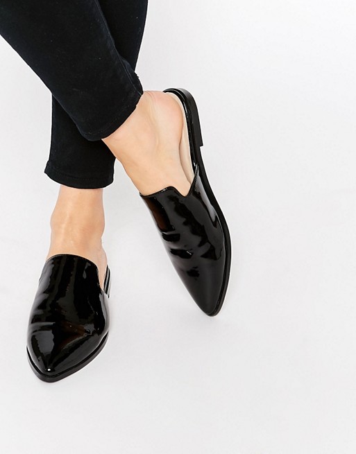 patent-pointed-flat-mules
