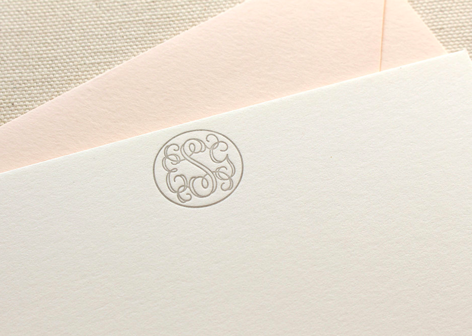 letterpress-monogrammed-circle-stationery-note-cards