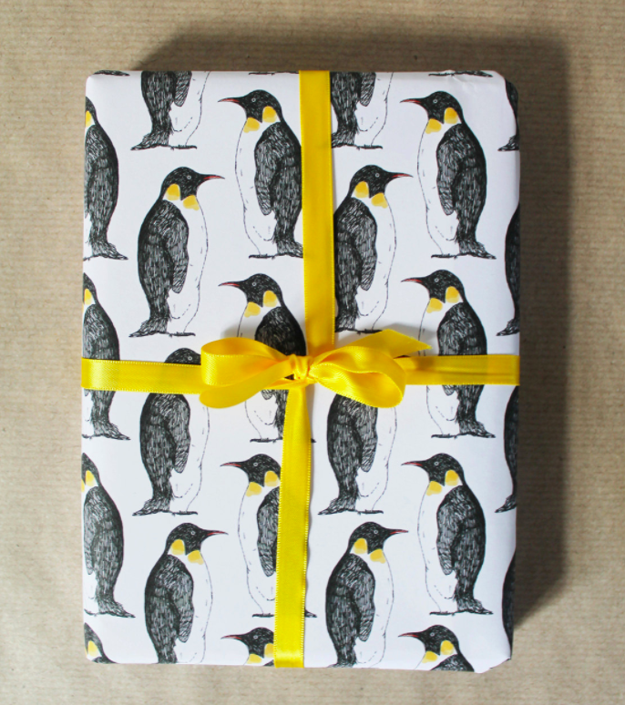 penguin-christmas-wrapping-paper