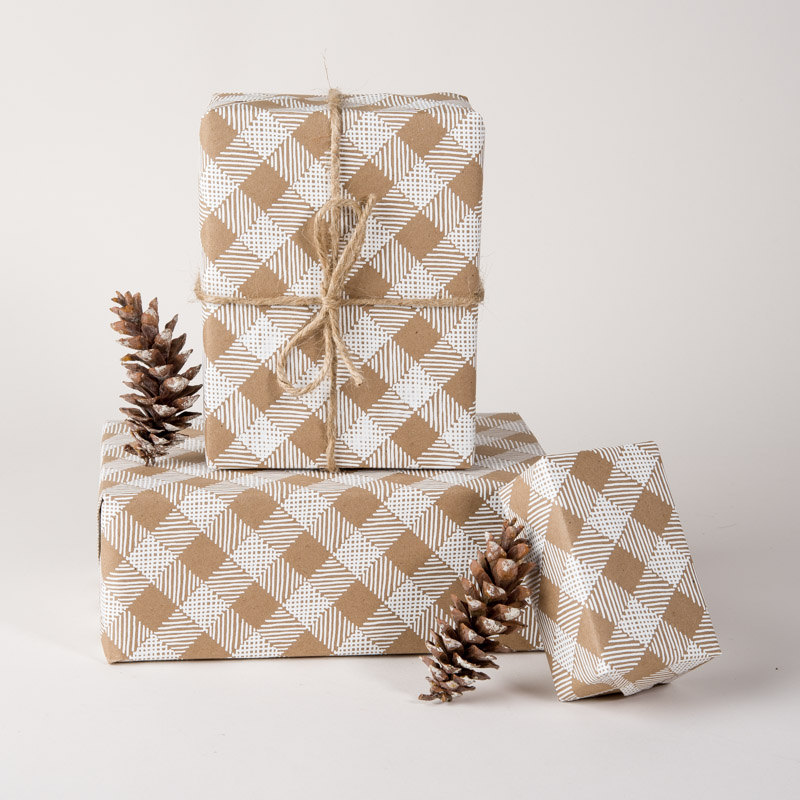 scandinavian-plaid-gift-wrap