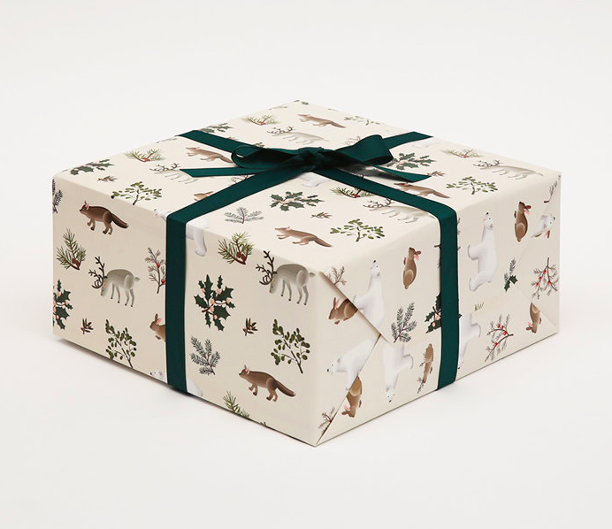 winter-animals-christmas-wrapping-paper-gift-wrap