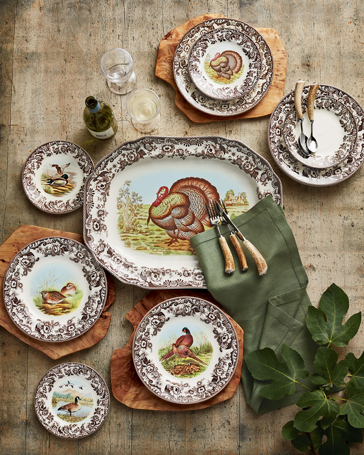 Over 60 Chic Pieces For Your Thanksgiving Table