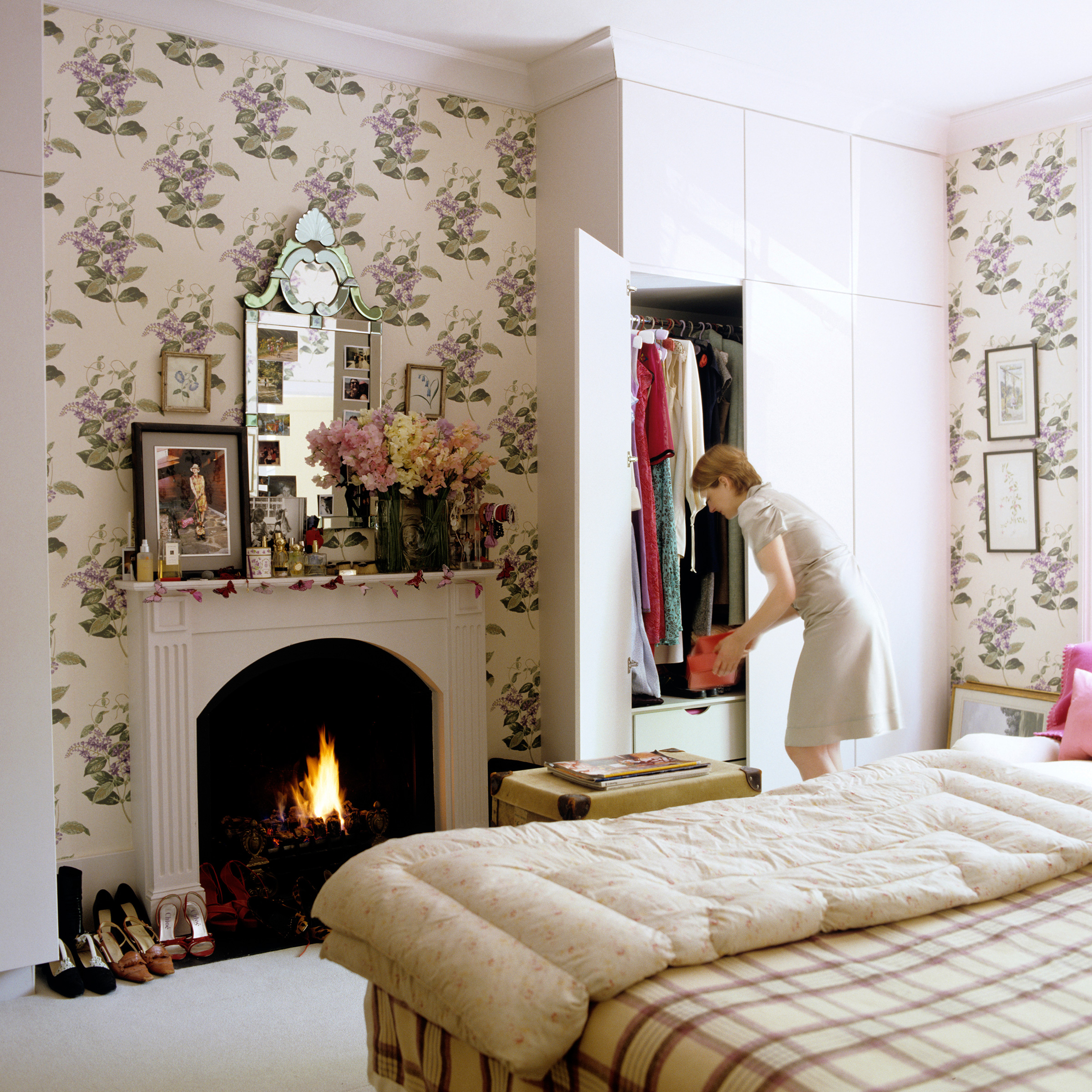 Cole and Son Wallpaper Madras Violet Rita Konig London Bedroom Plaid Throw Fireplace