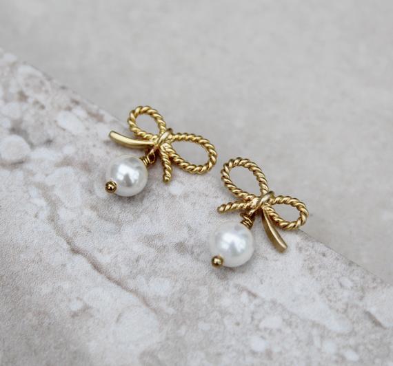 Small Gold Bow Earrings