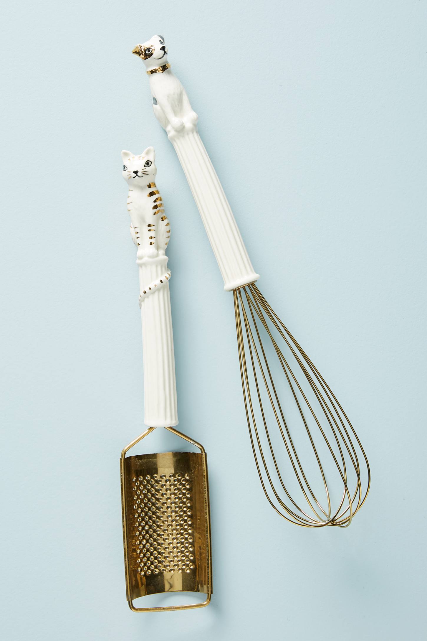 Dog and Cat Whisk and Grater