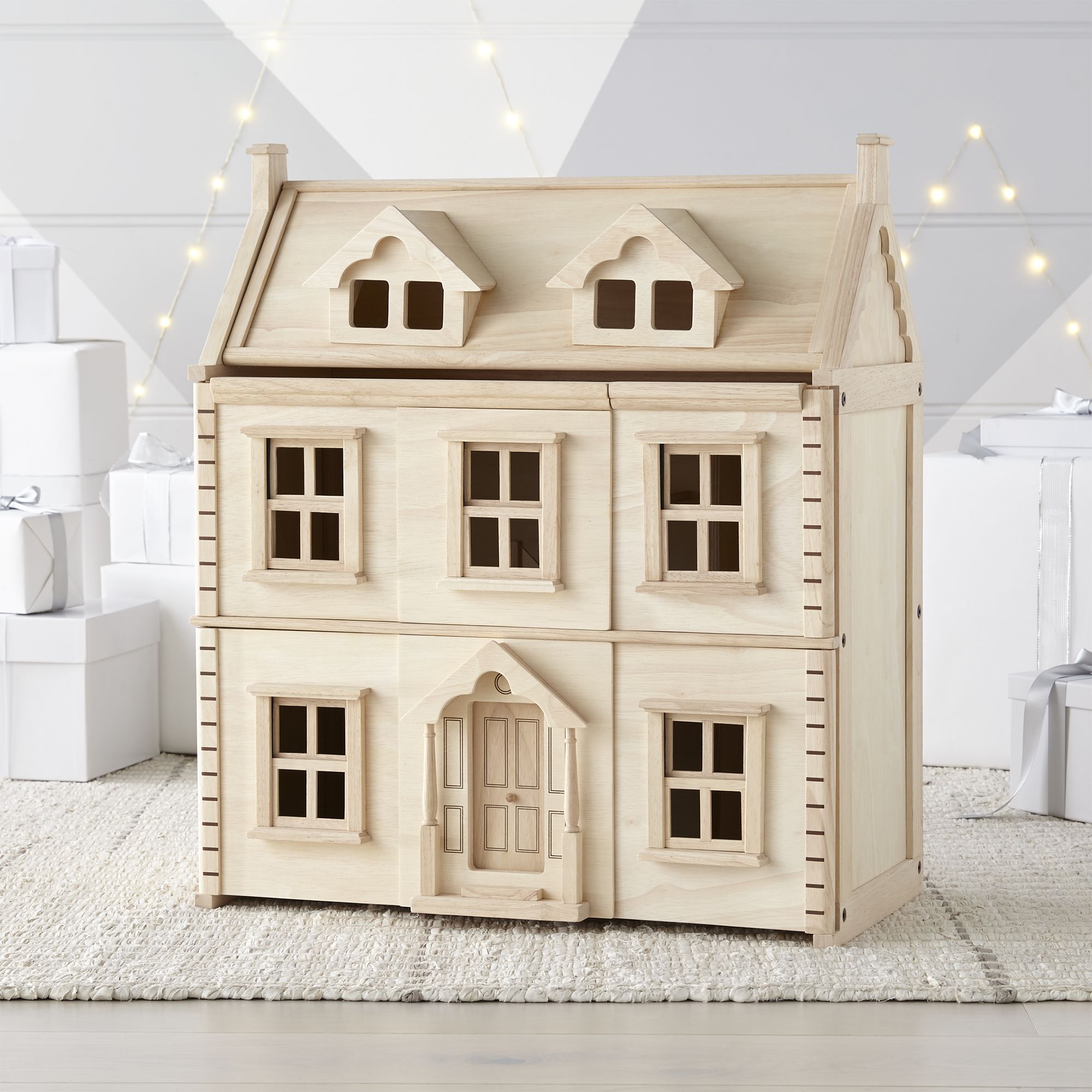 2018 Holiday Gift Guide for Kids: Victorian Dollhouse
