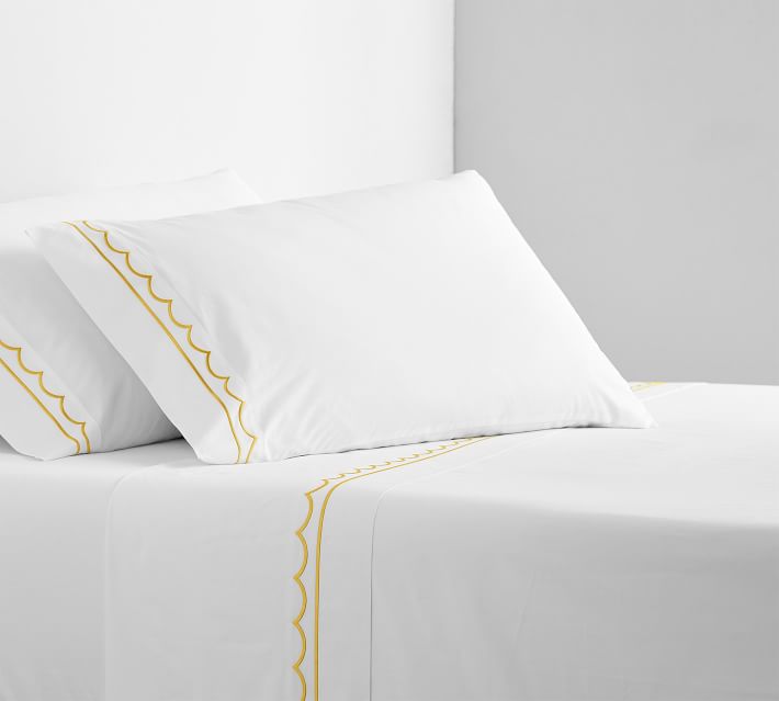 Scallop Embroidered Sheet Set