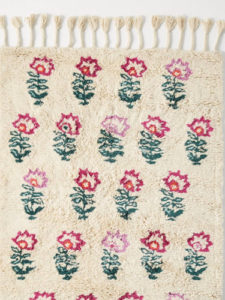 The Daily Hunt: Hand Tufted Floral Rug and more!