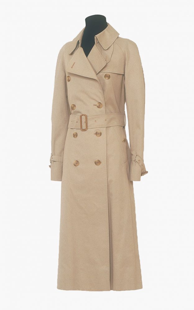 audreyhepburnauctionchristiesburberrytrenchcoat1 audreyhepburnauctionchristiesburberrytrenchcoat1