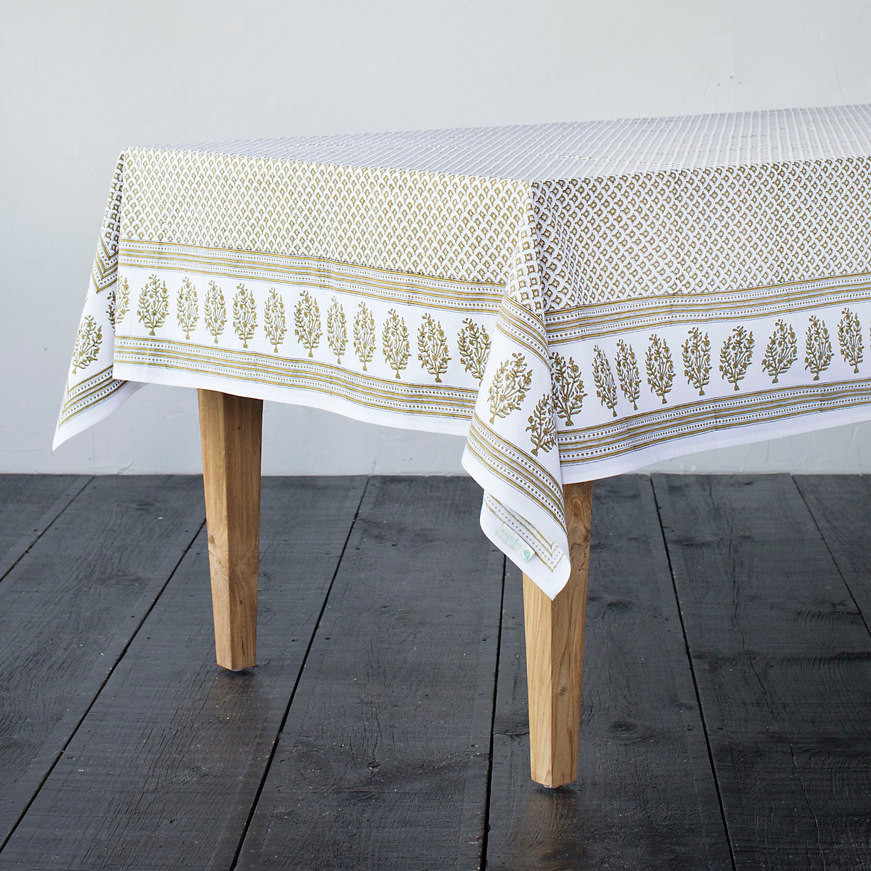 sheafbordertablecloth Katie Considers