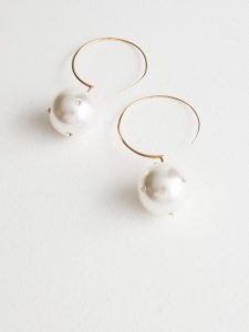 The Daily Hunt: Pearl Hoop Earrings and more!