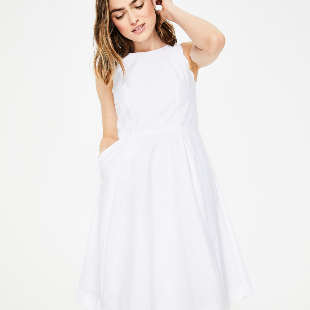 The Daily Hunt: Sweet White Scalloped Dress and more!