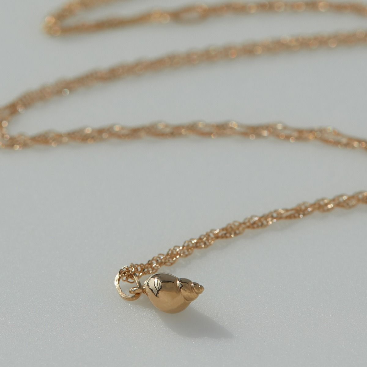 14K Yellow Gold Seashell Charm Bracelet Necklace Catbird Brooklyn